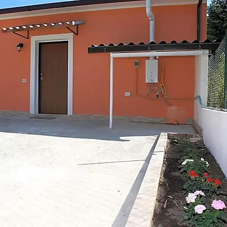 לינה וארוחת בוקר La La Rose
